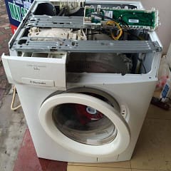 Sửa máy giặt bị nhiễm điện khi hoạt động giá rẻ tại TPHCM